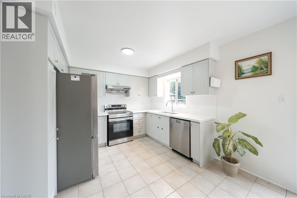 2031 Westree Drive, Oakville, Ontario  L6M 3W3 - Photo 33 - 40861811