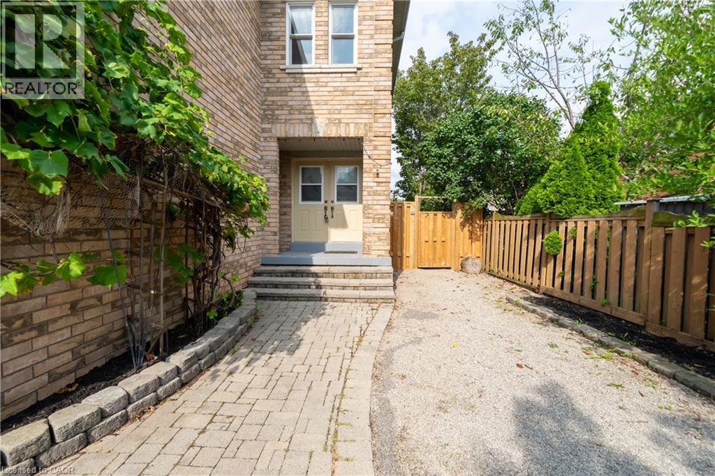 2031 Westree Drive, Oakville, Ontario  L6M 3W3 - Photo 7 - 40861811