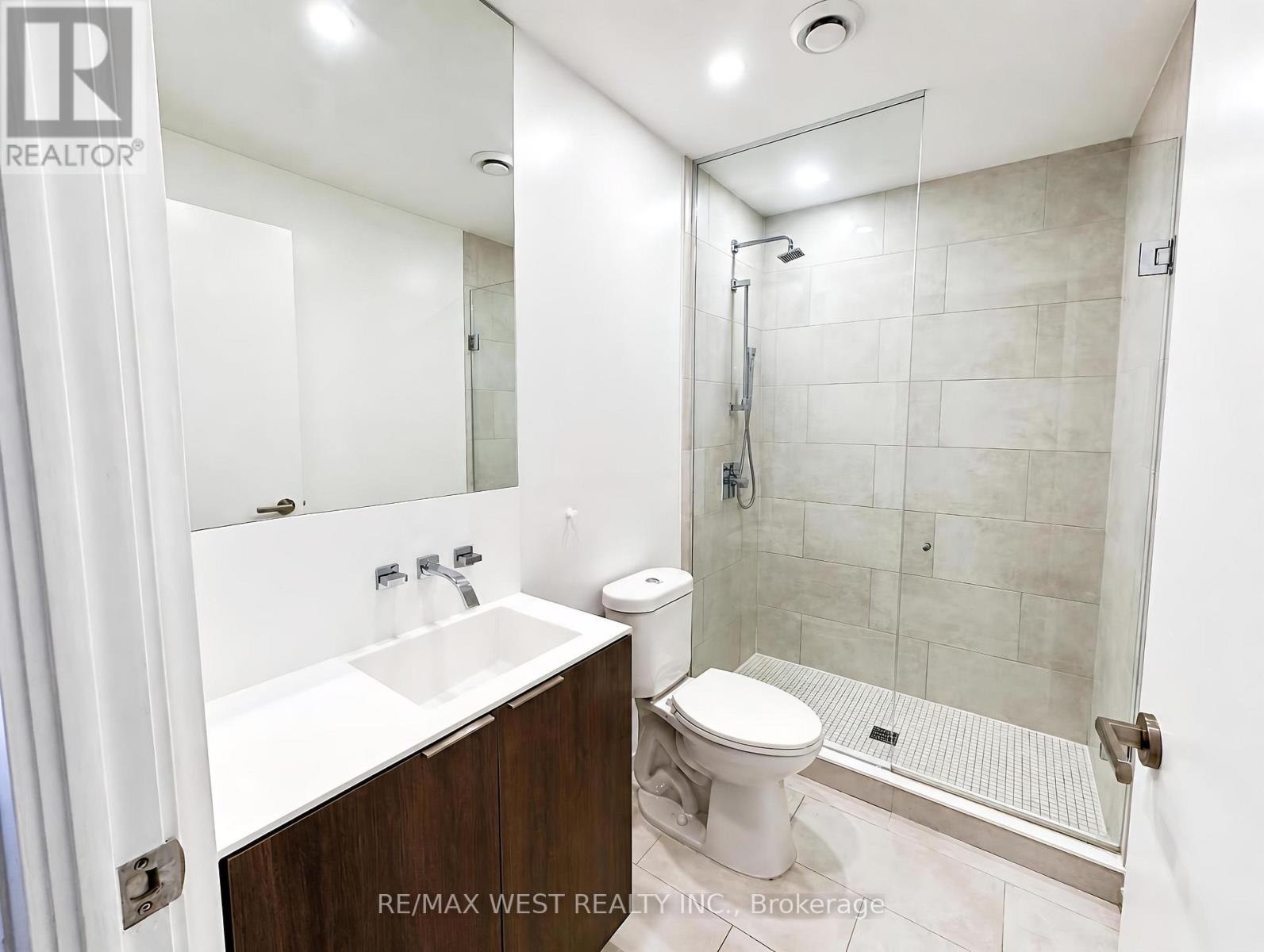 802 - 12 Bonnycastle Street, Toronto, Ontario  M5A 0C9 - Photo 11 - C13543506