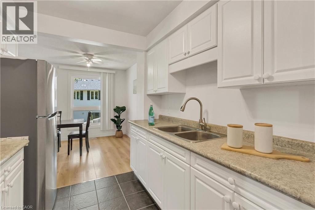 427 Keats Way Unit# 2, Waterloo, Ontario N2L 5S7 - Photo 7 - 40862878