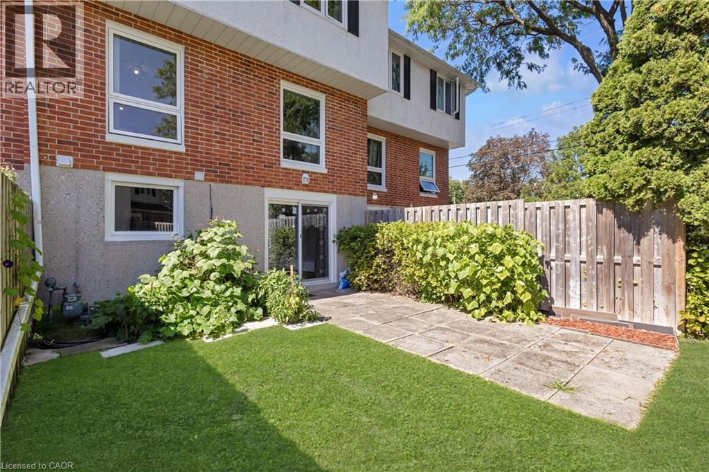 427 Keats Way Unit# 2, Waterloo, Ontario N2L 5S7 - Photo 26 - 40862878