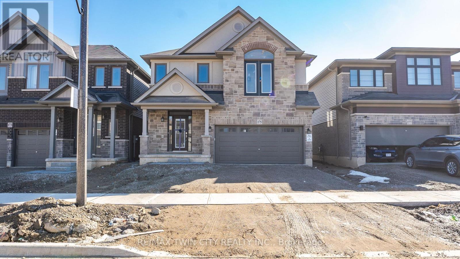 175 LONGBOAT RUN W, Brantford, Ontario