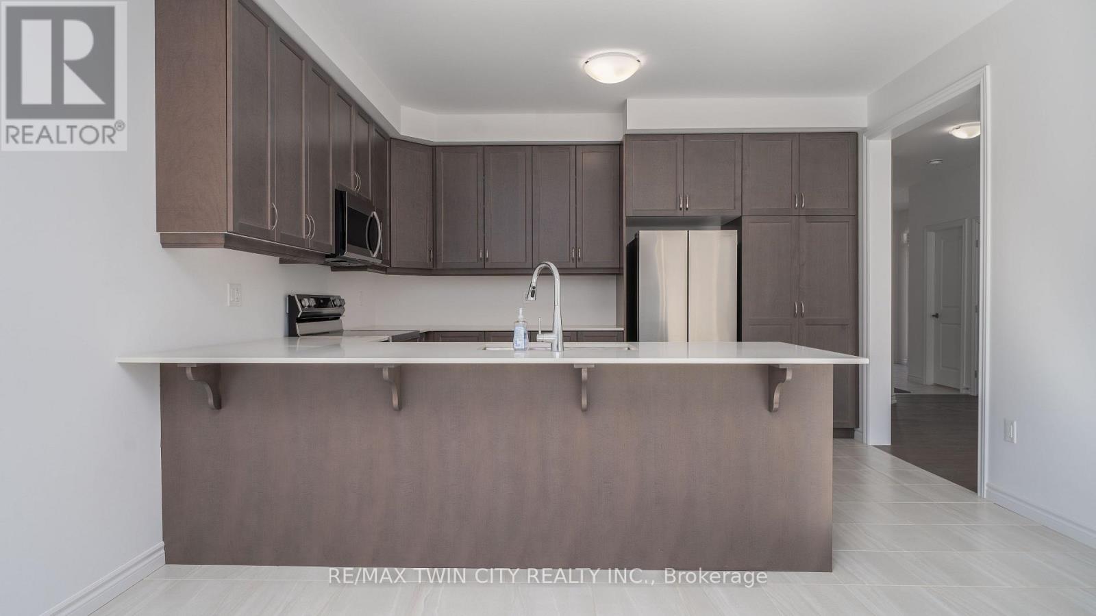 175 Longboat Run W, Brantford, Ontario  N3T 0T1 - Photo 11 - X13777474