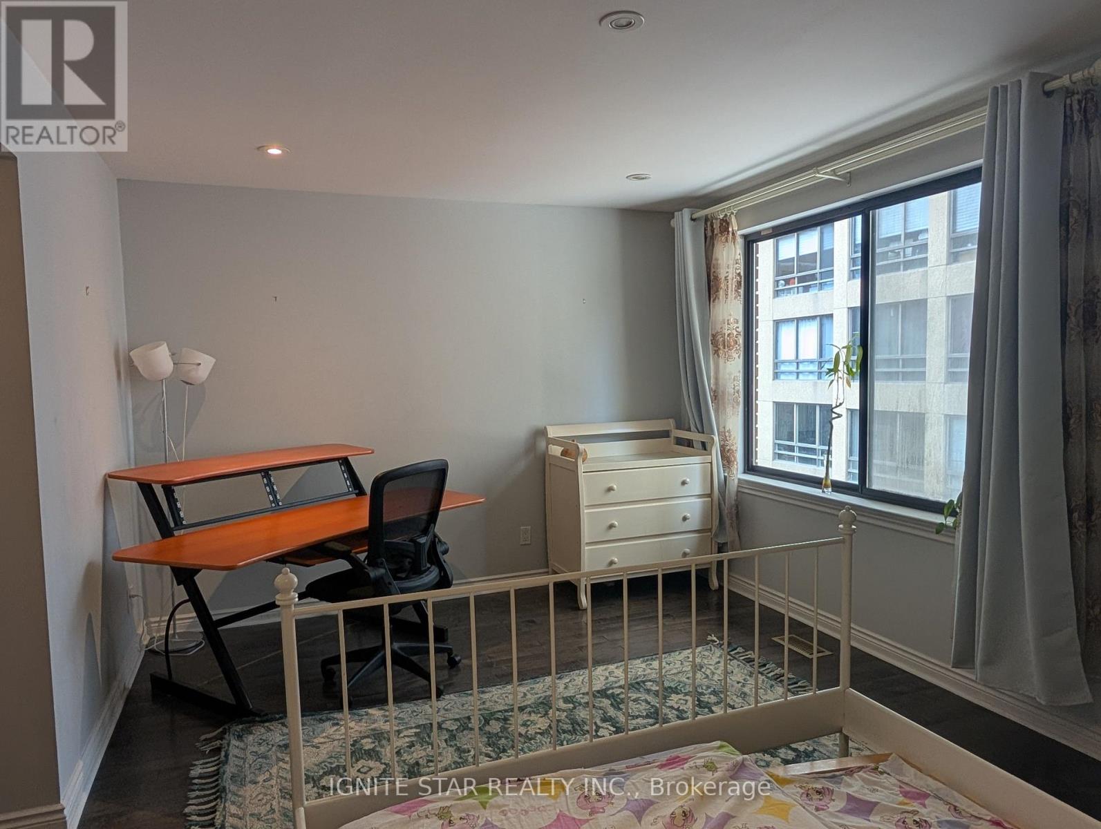 116 Granby Street, Toronto, Ontario  M5B 1J1 - Photo 18 - C13770800