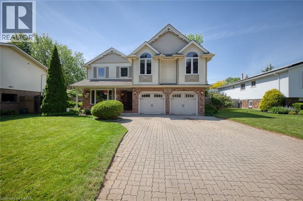 8 CHEVAL Drive, Grimsby, Ontario