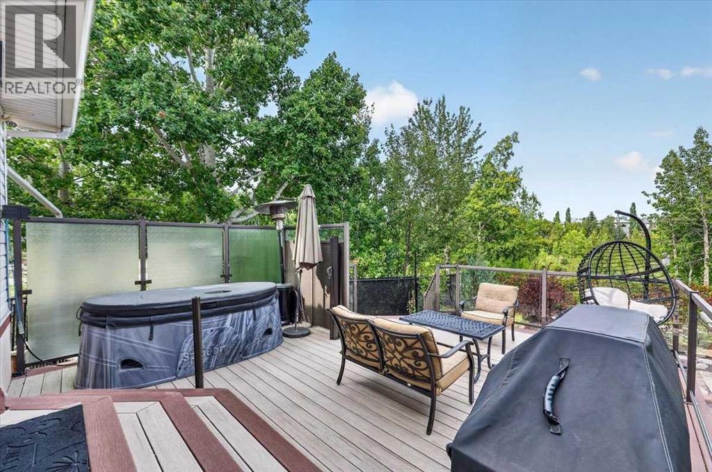 16 Rocky Ridge Landing NW, Calgary, Alberta  T3G 4E3 - Photo 37 - A2342109