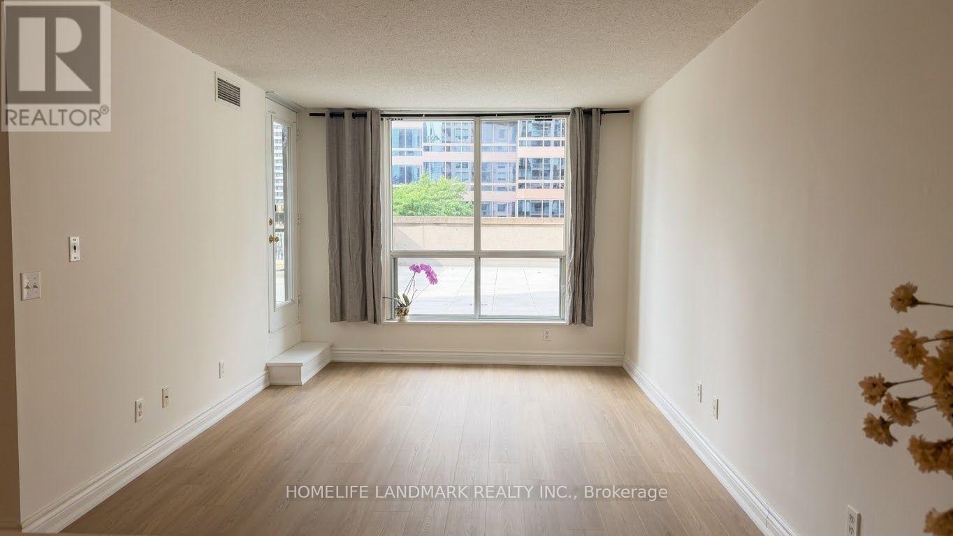 312 - 18 Parkview Avenue, Toronto, Ontario  M2N 7H7 - Photo 6 - C13777478