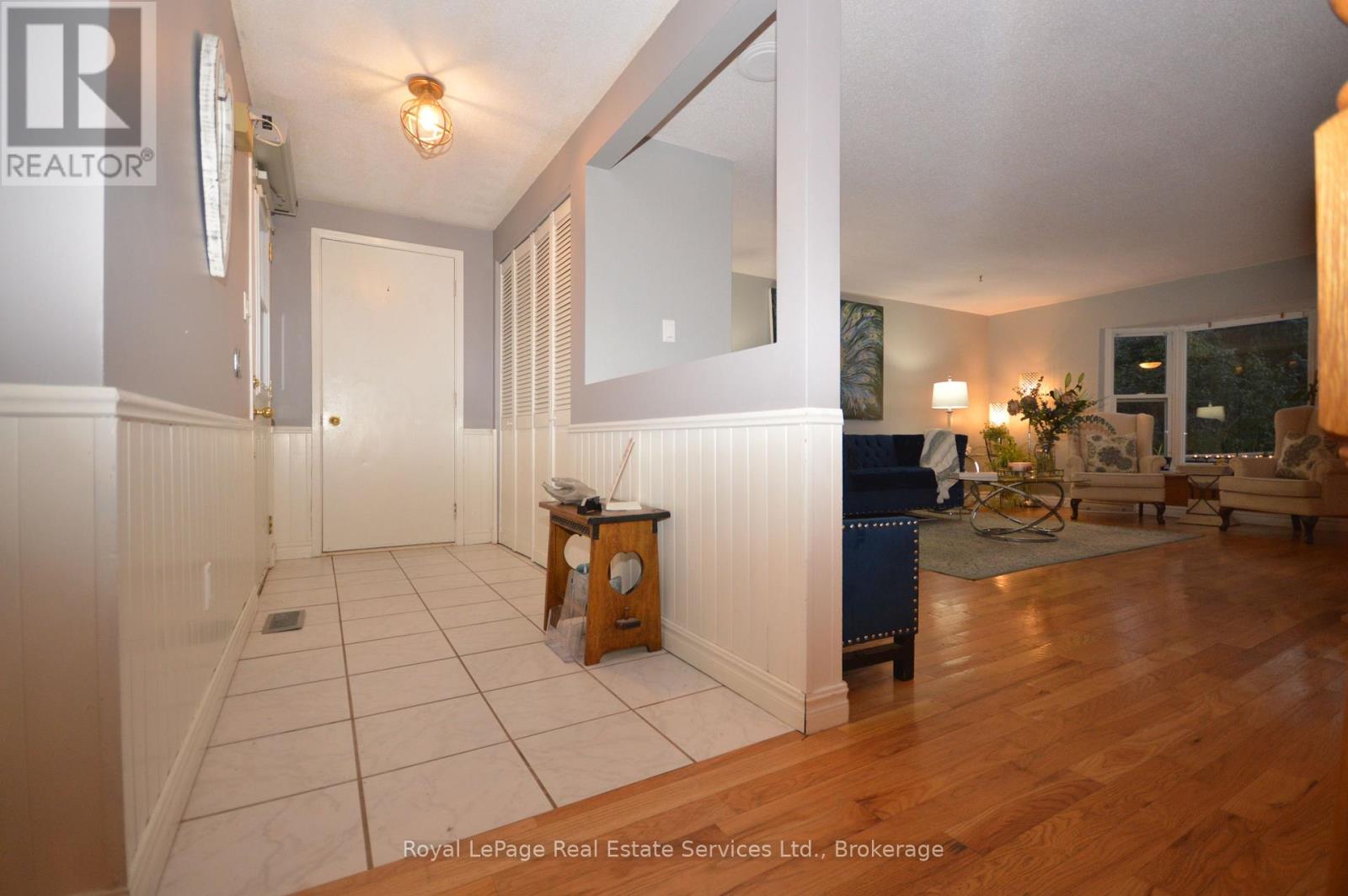 303 Grand Ridge Drive, Cambridge, Ontario  N1S 4W9 - Photo 2 - X13777482