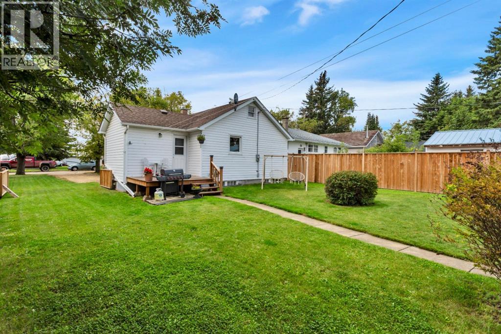 4832 53 Avenue, Eckville, Alberta  T0M 0X0 - Photo 46 - A2344542
