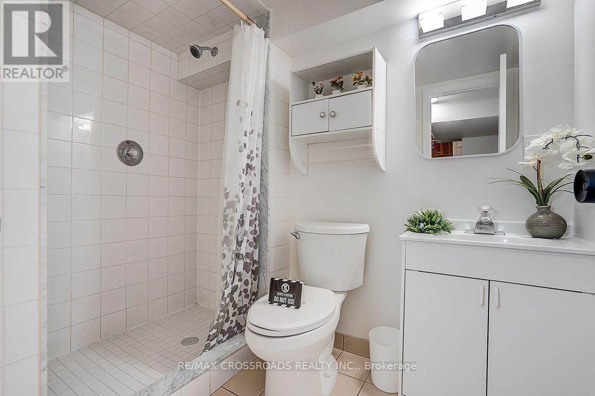 128 Leacrest Road, Toronto, Ontario  M4G 1E8 - Photo 45 - C13777500