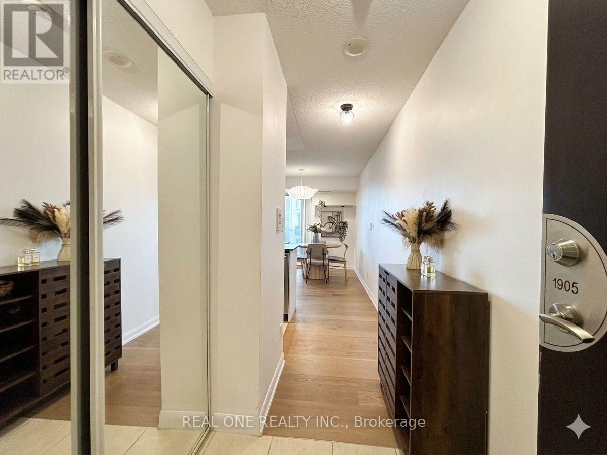 1905 - 5793 Yonge Street, Toronto, Ontario  M2M 0A9 - Photo 3 - C13777510