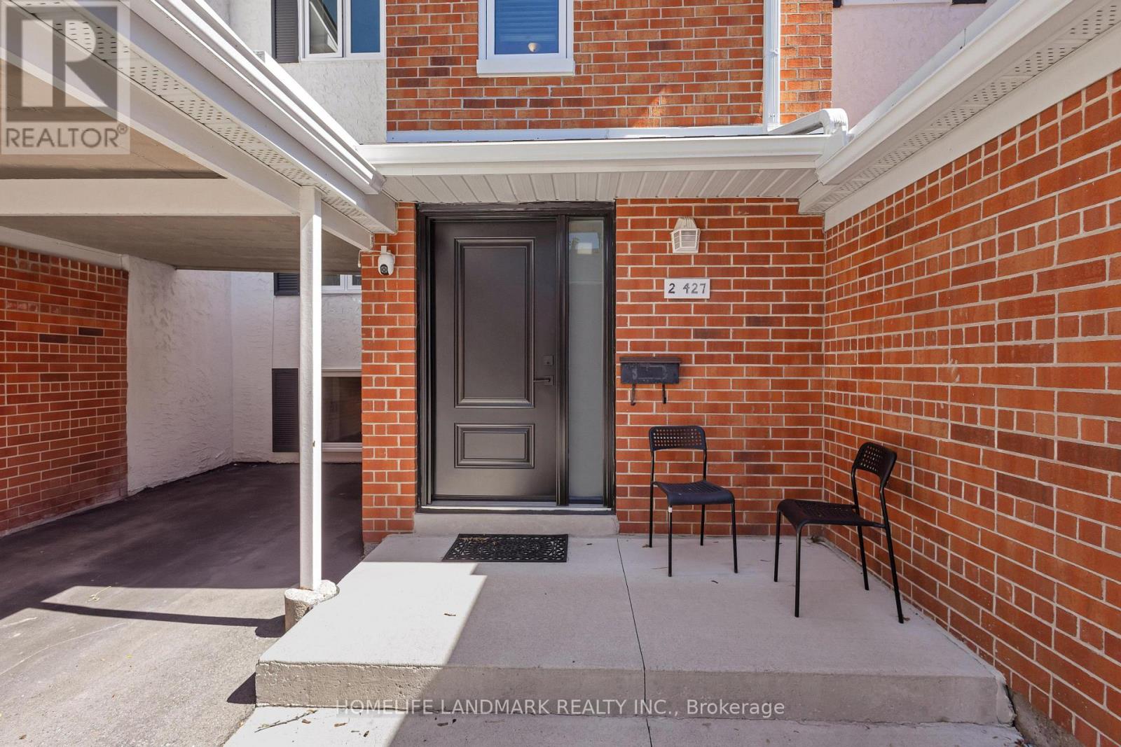 2 - 427 Keats Way, Waterloo, Ontario  N2L 5S7 - Photo 2 - X13777502