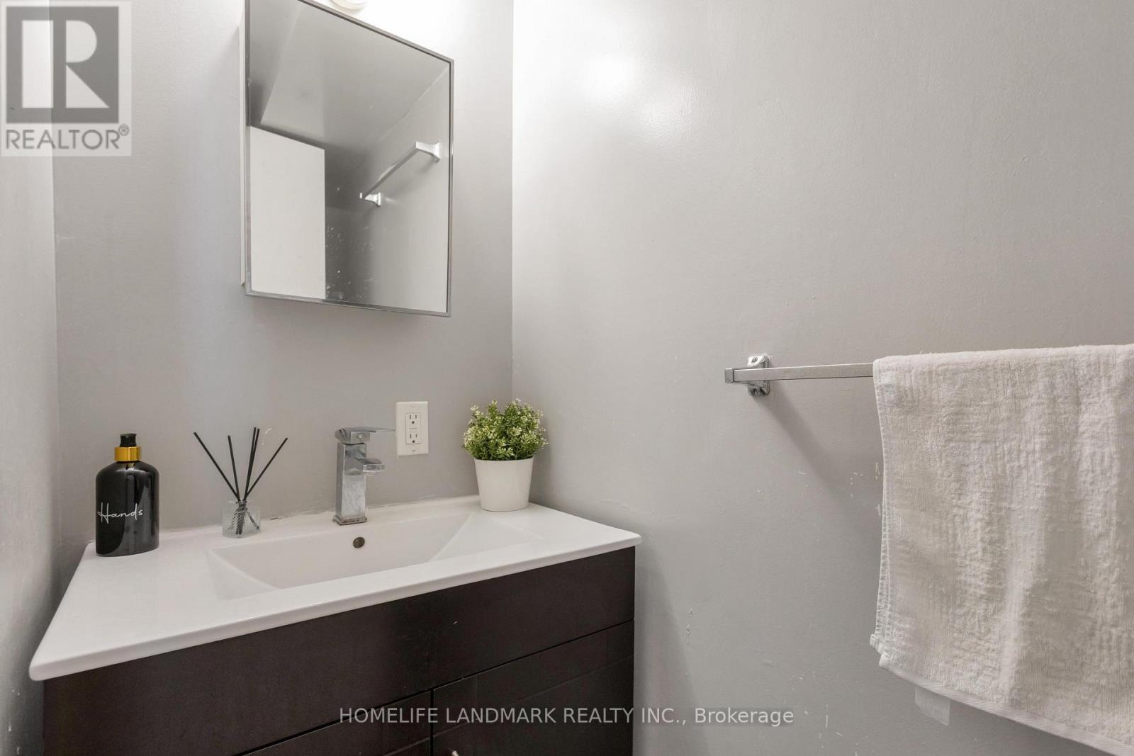 2 - 427 Keats Way, Waterloo, Ontario  N2L 5S7 - Photo 20 - X13777502