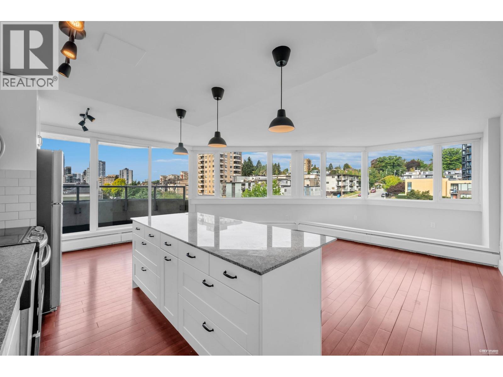 701 31 Elliot Street, New Westminster, British Columbia  V3L 5C9 - Photo 5 - R3155498