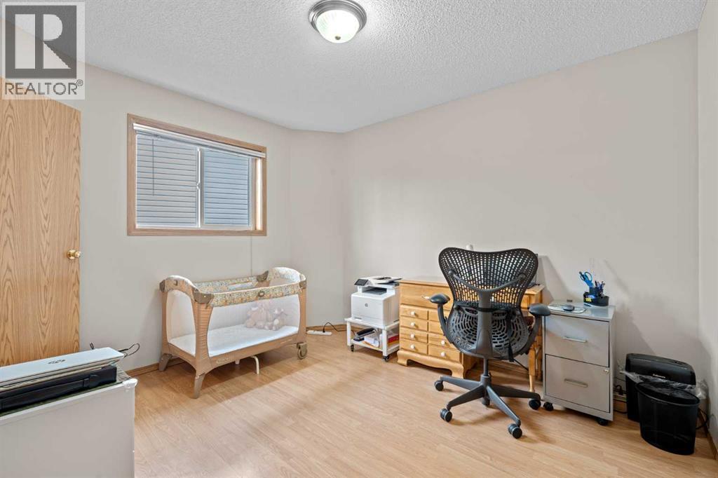32 Country Hills Mews Nw, Calgary, Alberta  T3K 4S4 - Photo 12 - A2344627