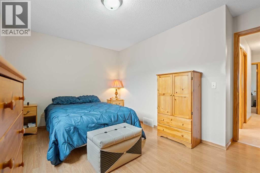 32 Country Hills Mews Nw, Calgary, Alberta  T3K 4S4 - Photo 16 - A2344627