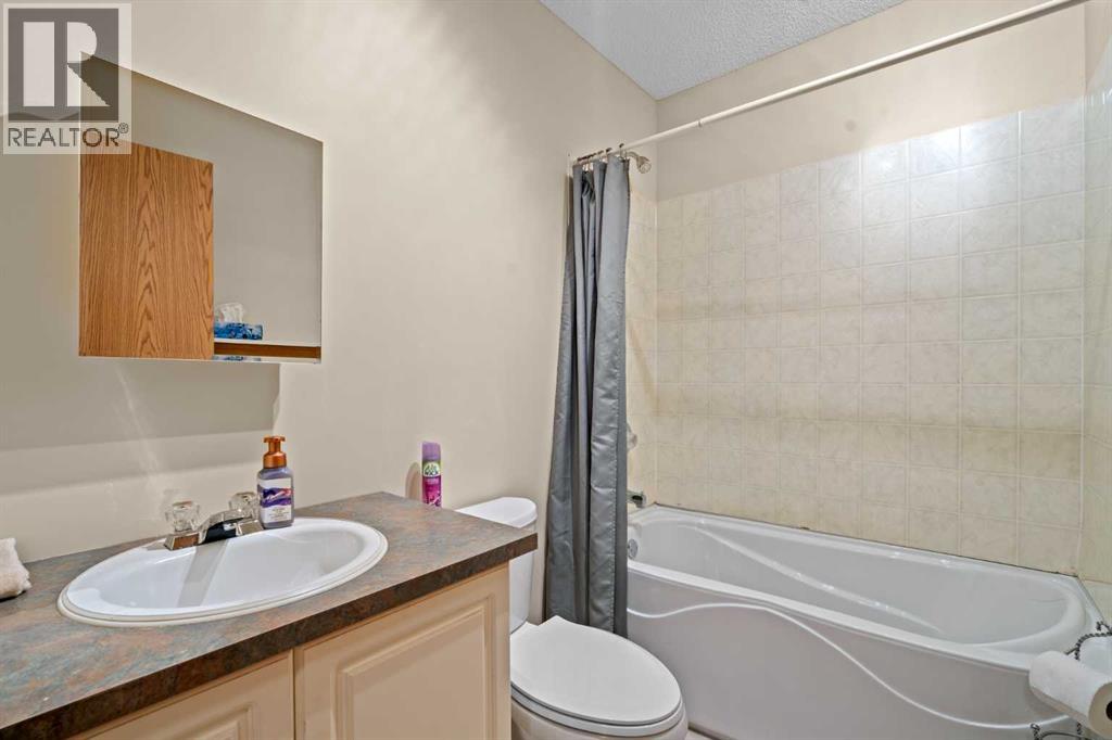 32 Country Hills Mews Nw, Calgary, Alberta  T3K 4S4 - Photo 22 - A2344627