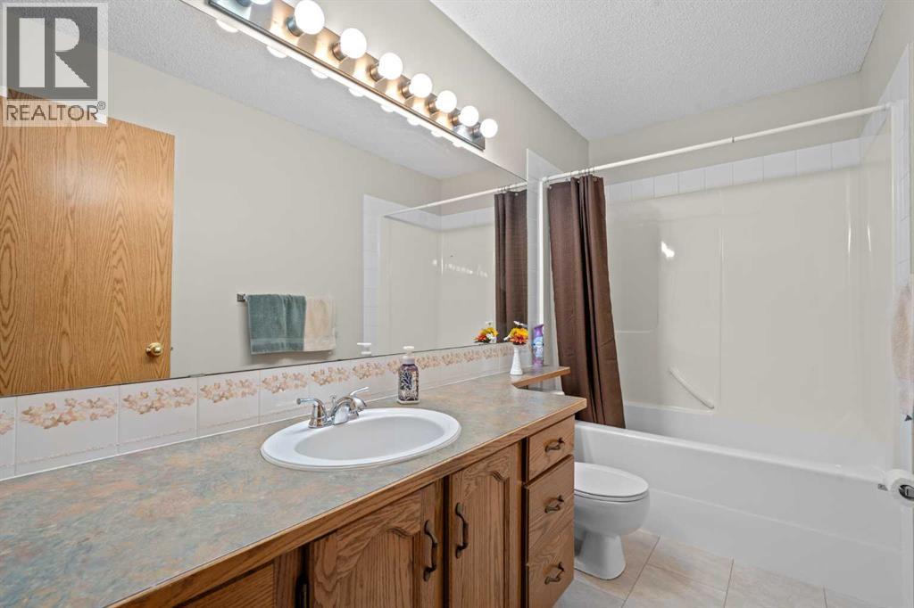 32 Country Hills Mews Nw, Calgary, Alberta  T3K 4S4 - Photo 14 - A2344627