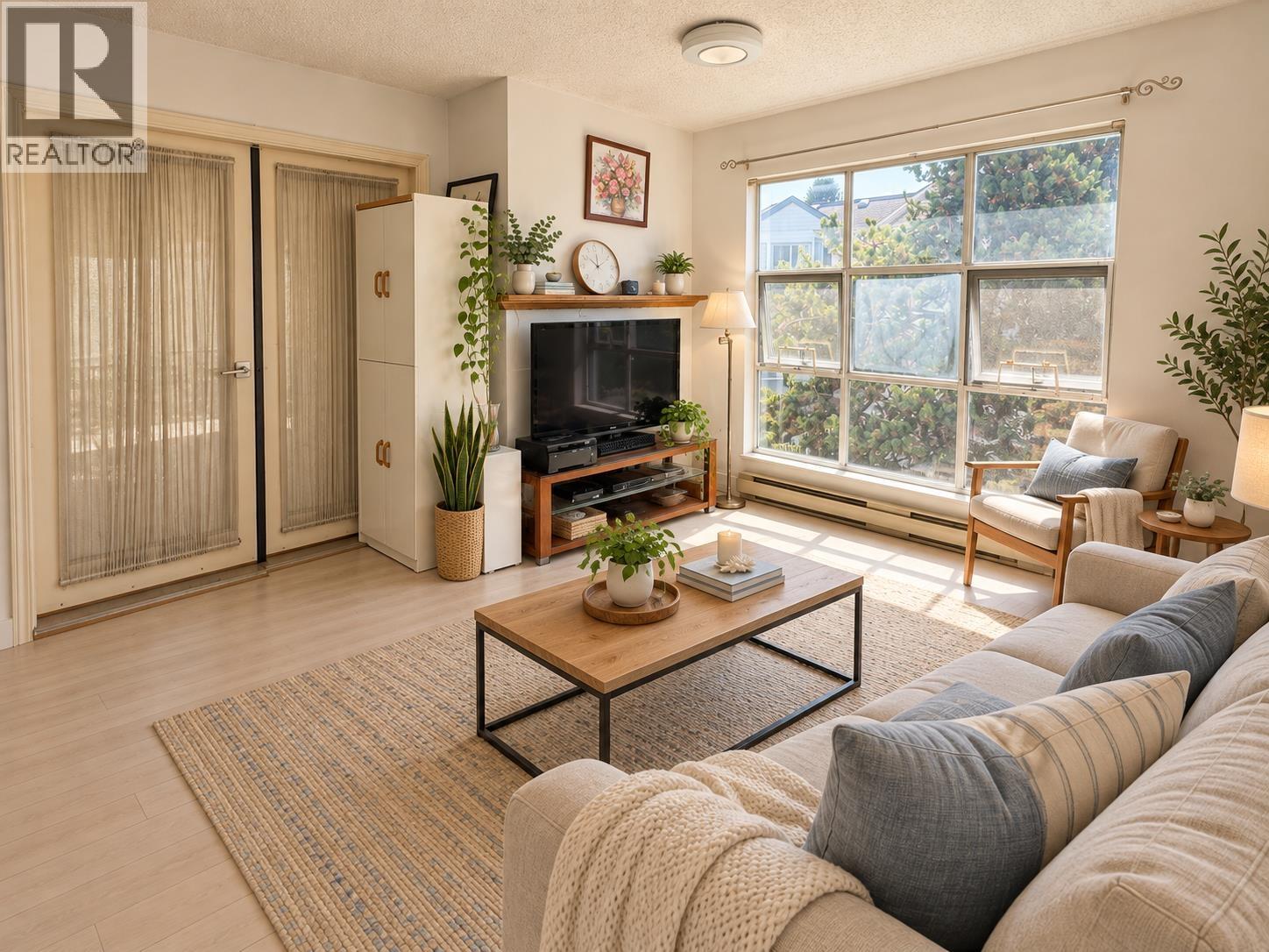 305 7580 Minoru Boulevard, Richmond, British Columbia  V6Y 1Z5 - Photo 1 - R3164348