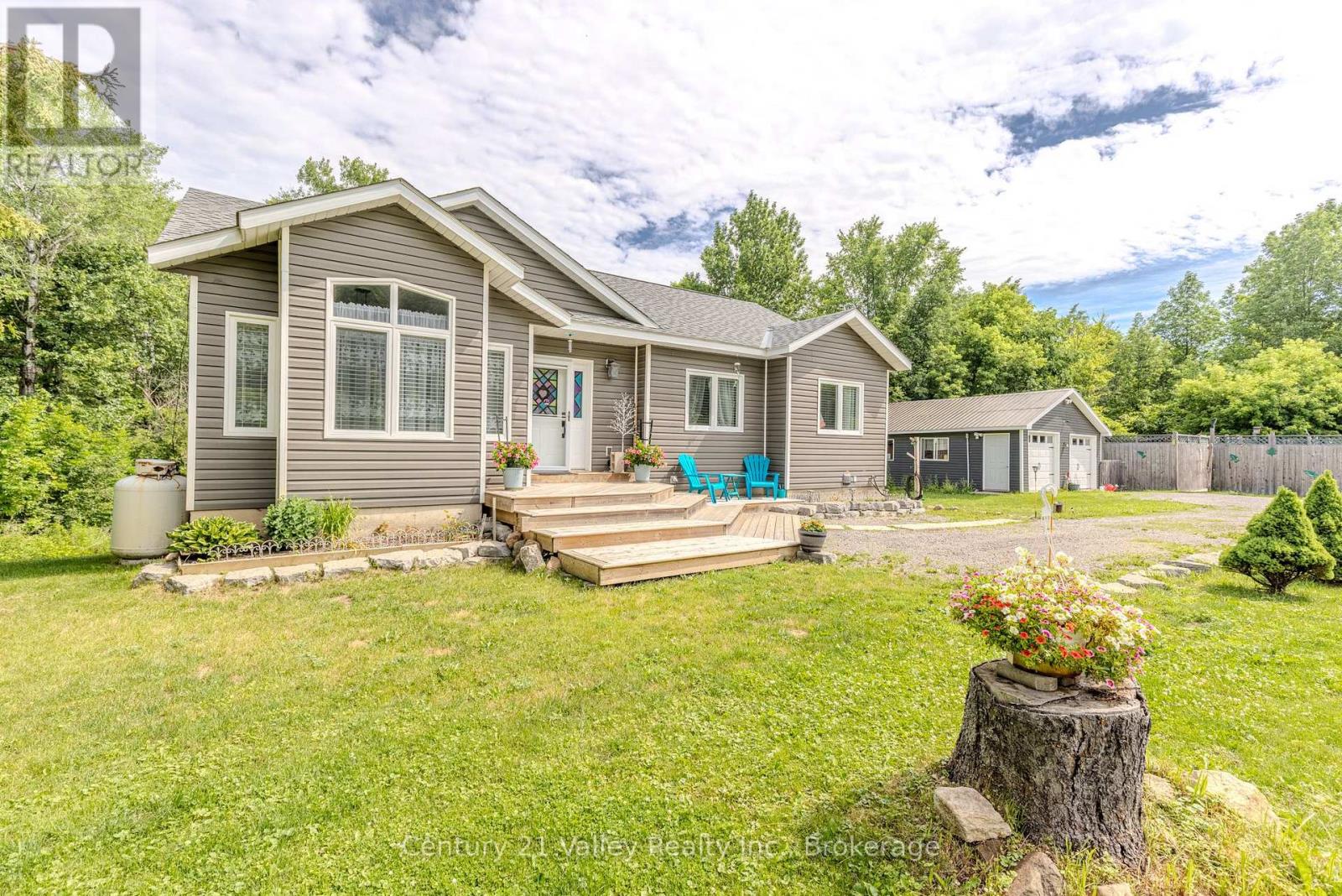 6196 132 Highway, Bonnechere Valley, Ontario  K0J 1N0 - Photo 3 - X13080278