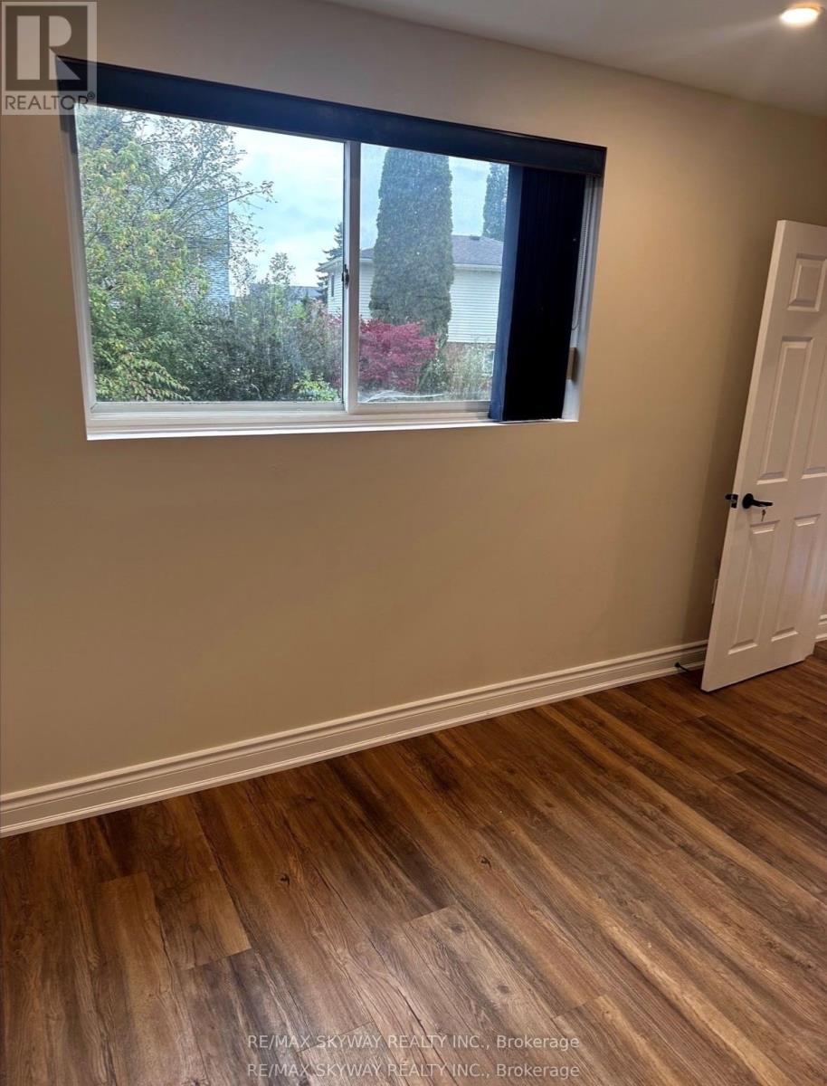 Bsmt - 535 Appledale Crescent, Waterloo, Ontario  N2T 1V8 - Photo 3 - X13775246