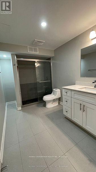 22 Walnut Grove Crescent, Richmond Hill, Ontario  L4S 1Y9 - Photo 5 - N13513540