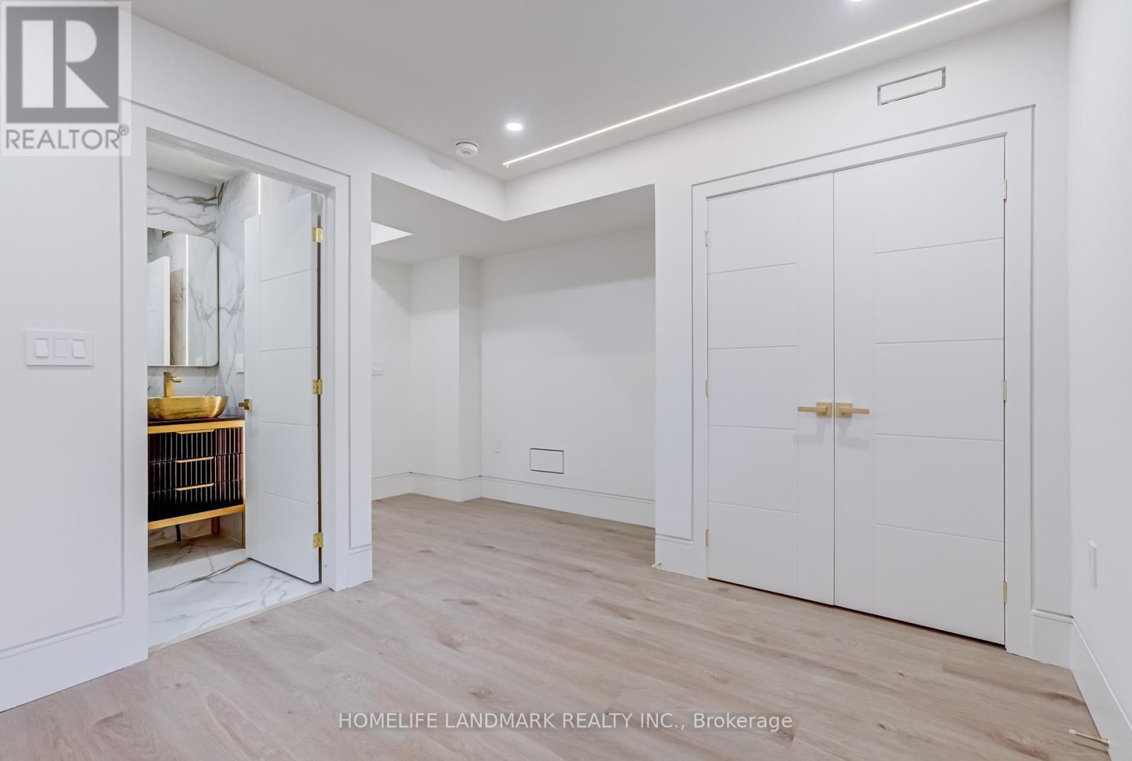 The Bellagio - 23 Coulson Avenue, Toronto, Ontario  M4V 1Y3 - Photo 13 - C13777534