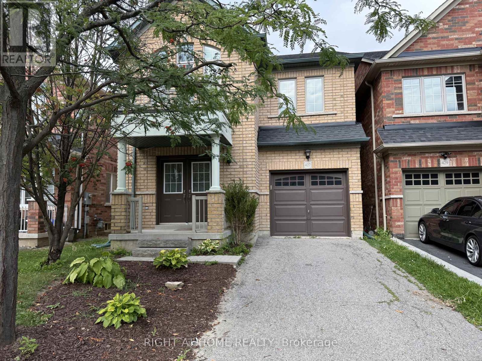 427 CHANDLER CRESCENT, Milton, Ontario
