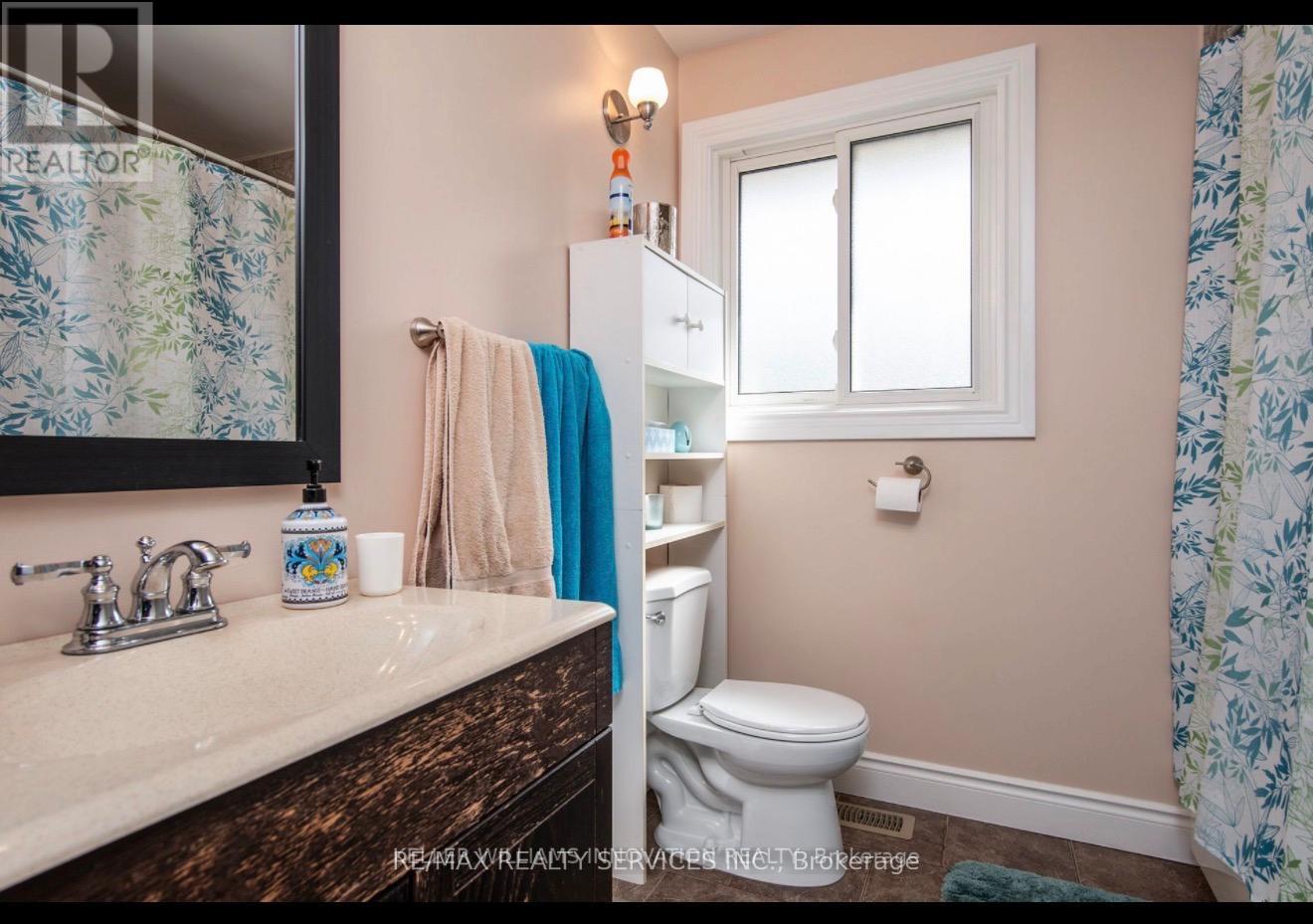 315 Elliot Street, Cambridge, Ontario  N1R 2L6 - Photo 2 - X13775202