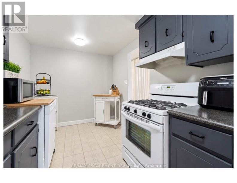 3 Glengrove Avenue, Grimsby, Ontario  L3M 4L6 - Photo 11 - X13777538