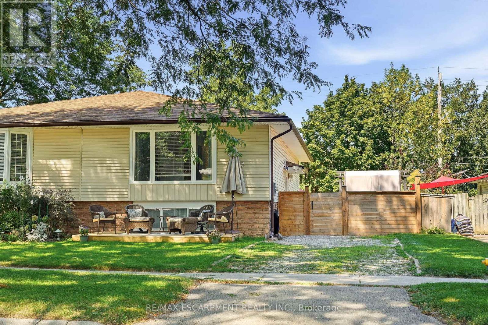 3 Glengrove Avenue, Grimsby, Ontario  L3M 4L6 - Photo 2 - X13777538