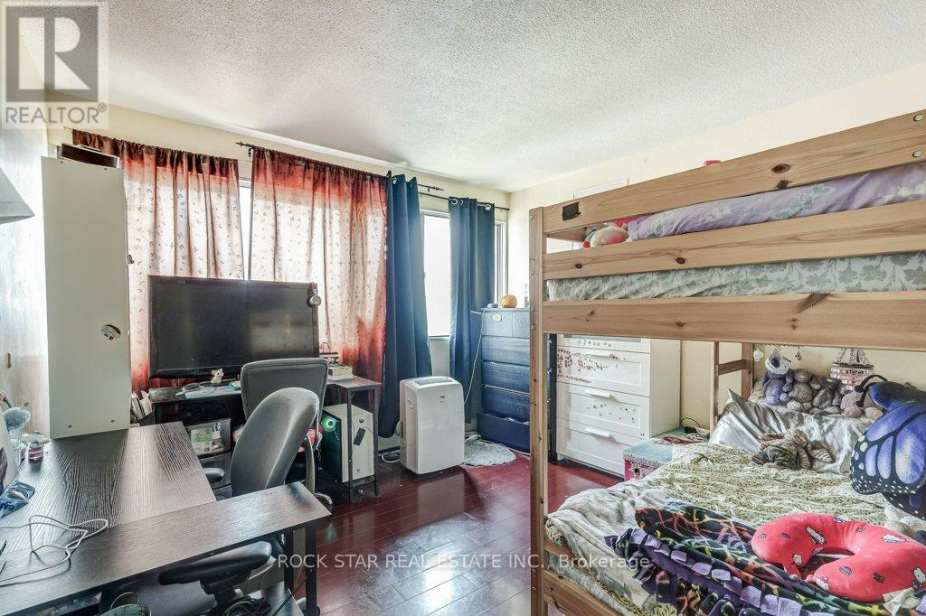 1711 - 10 Sunny Glenway, Toronto, Ontario  M3C 2Z3 - Photo 16 - C13777550