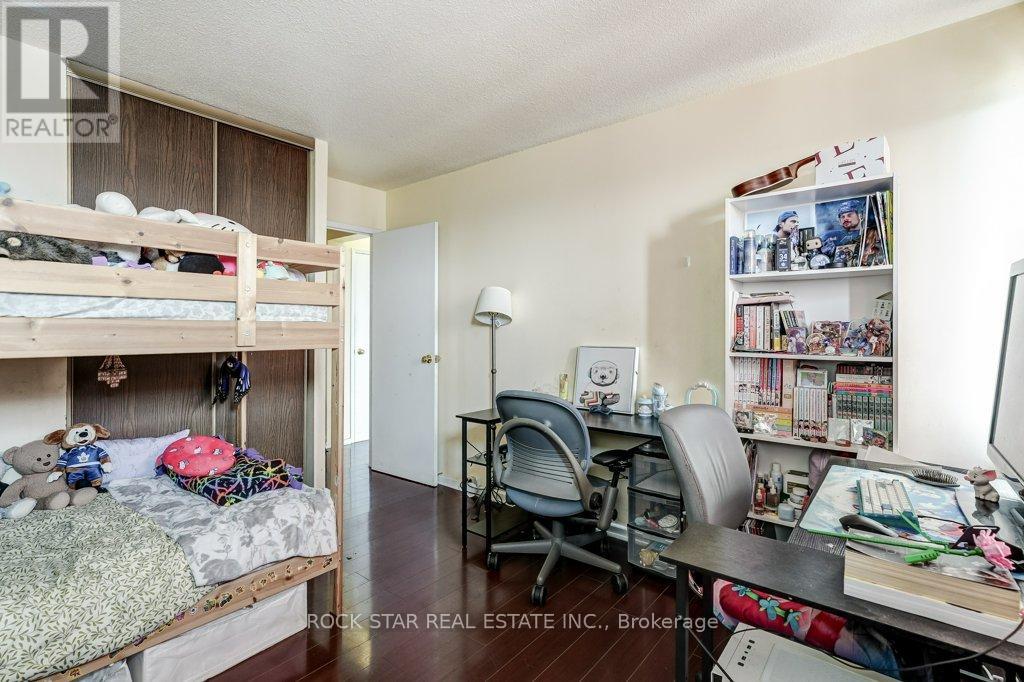 1711 - 10 Sunny Glenway, Toronto, Ontario  M3C 2Z3 - Photo 17 - C13777550