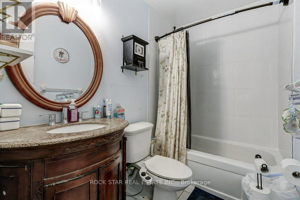 1711 - 10 Sunny Glenway, Toronto, Ontario  M3C 2Z3 - Photo 21 - C13777550