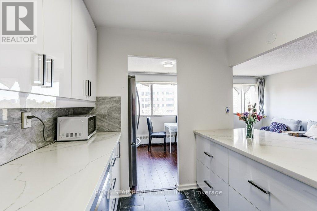 708 - 10 Sunny Glenway, Toronto, Ontario  M3C 2Z3 - Photo 14 - C13777552