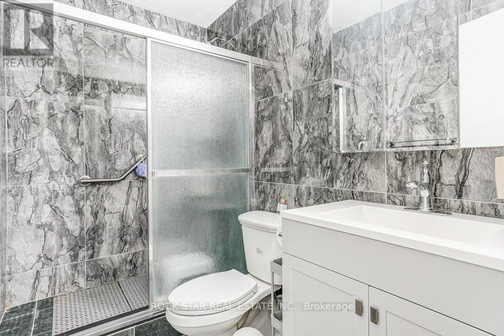 708 - 10 Sunny Glenway, Toronto, Ontario  M3C 2Z3 - Photo 17 - C13777552