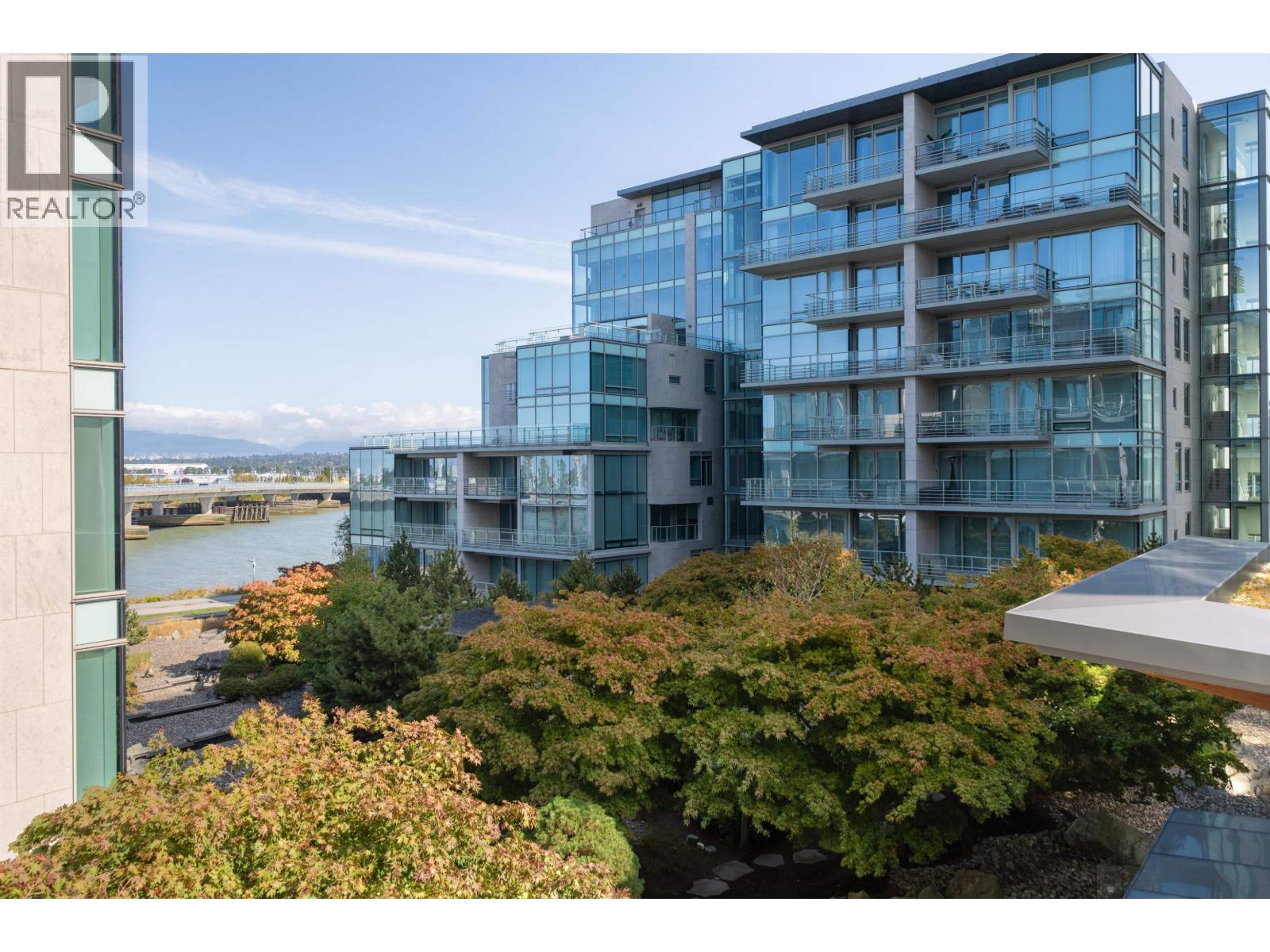 402 5171 Brighouse Way, Richmond, British Columbia  V7C 0A6 - Photo 2 - R3163334