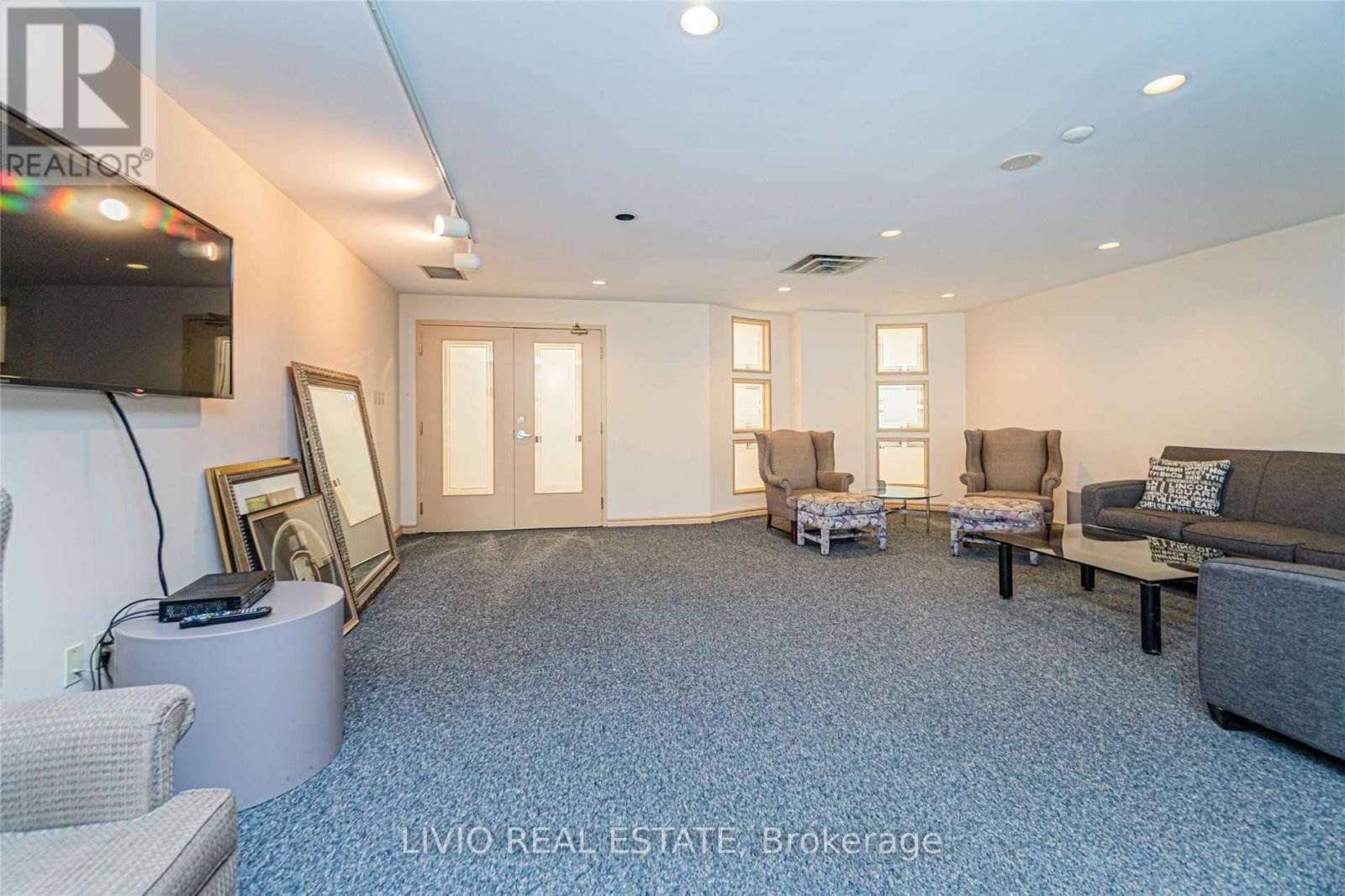 310 - 10 Laurelcrest Street, Brampton, Ontario  L6S 5Y3 - Photo 19 - W13769122
