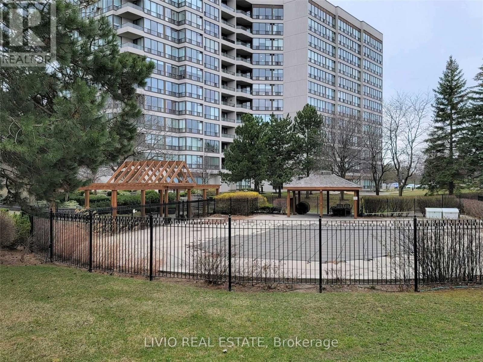 310 - 10 Laurelcrest Street, Brampton, Ontario  L6S 5Y3 - Photo 16 - W13769122