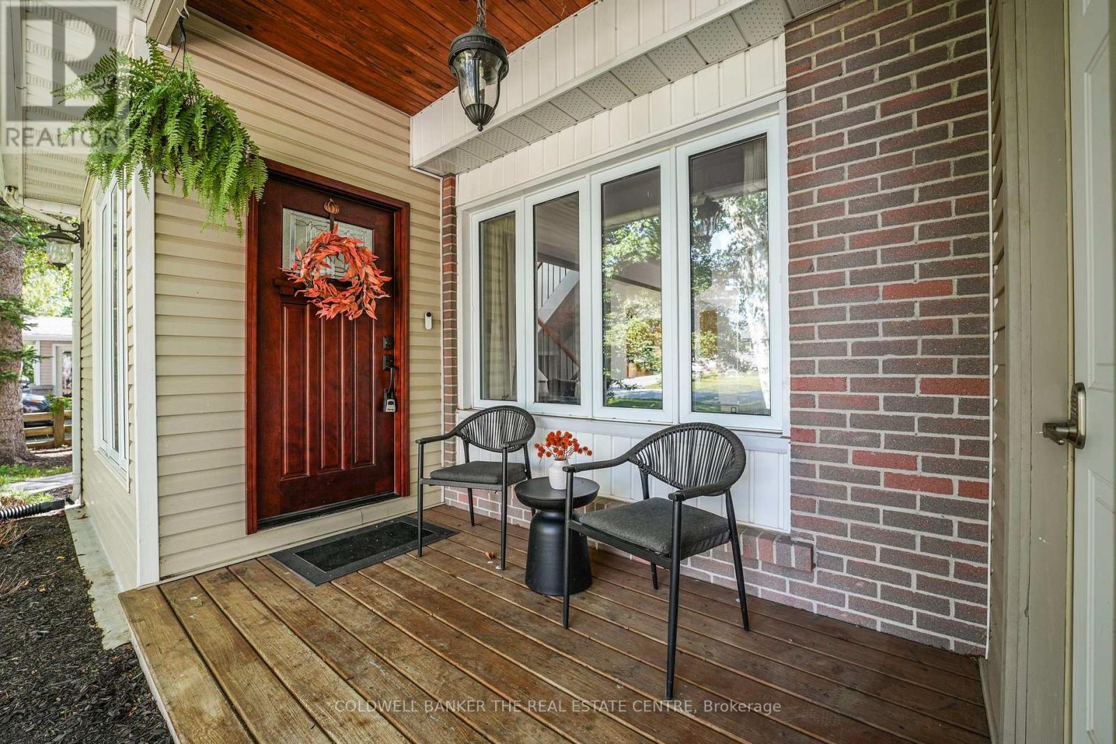 205 Sunset Crescent, Innisfil, Ontario  L9S 1J2 - Photo 4 - N13777562