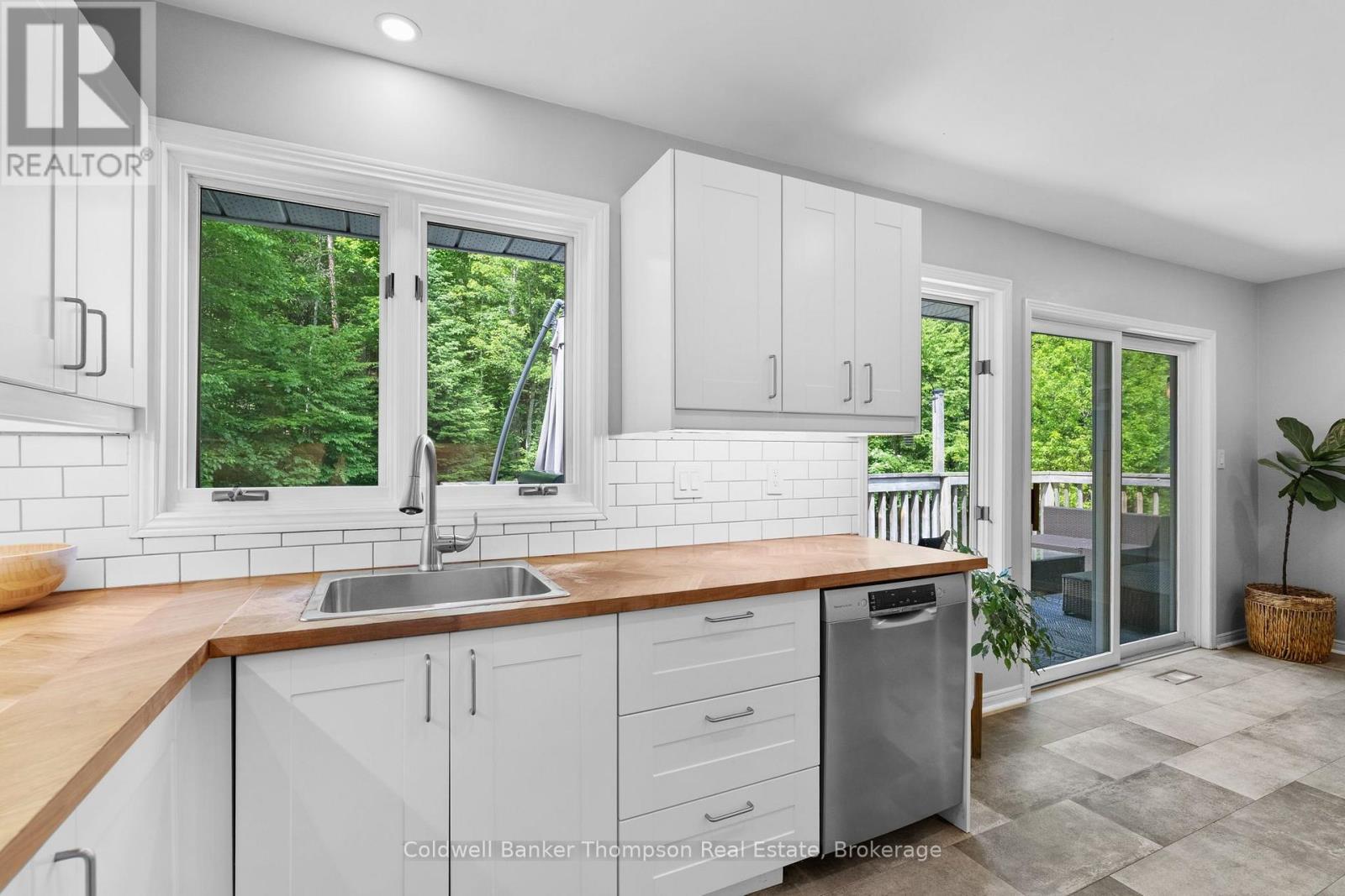 312 Old Aspdin Road, Huntsville, Ontario P0B 1M0 - Photo 14 - X13777560