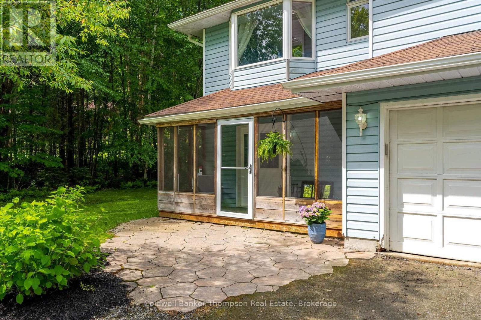 312 Old Aspdin Road, Huntsville, Ontario P0B 1M0 - Photo 3 - X13777560