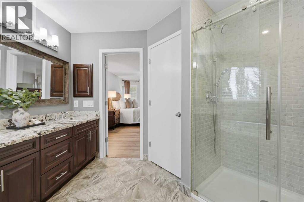 40 Valley Creek Crescent Nw, Calgary, Alberta  T3B 5V2 - Photo 19 - A2343798