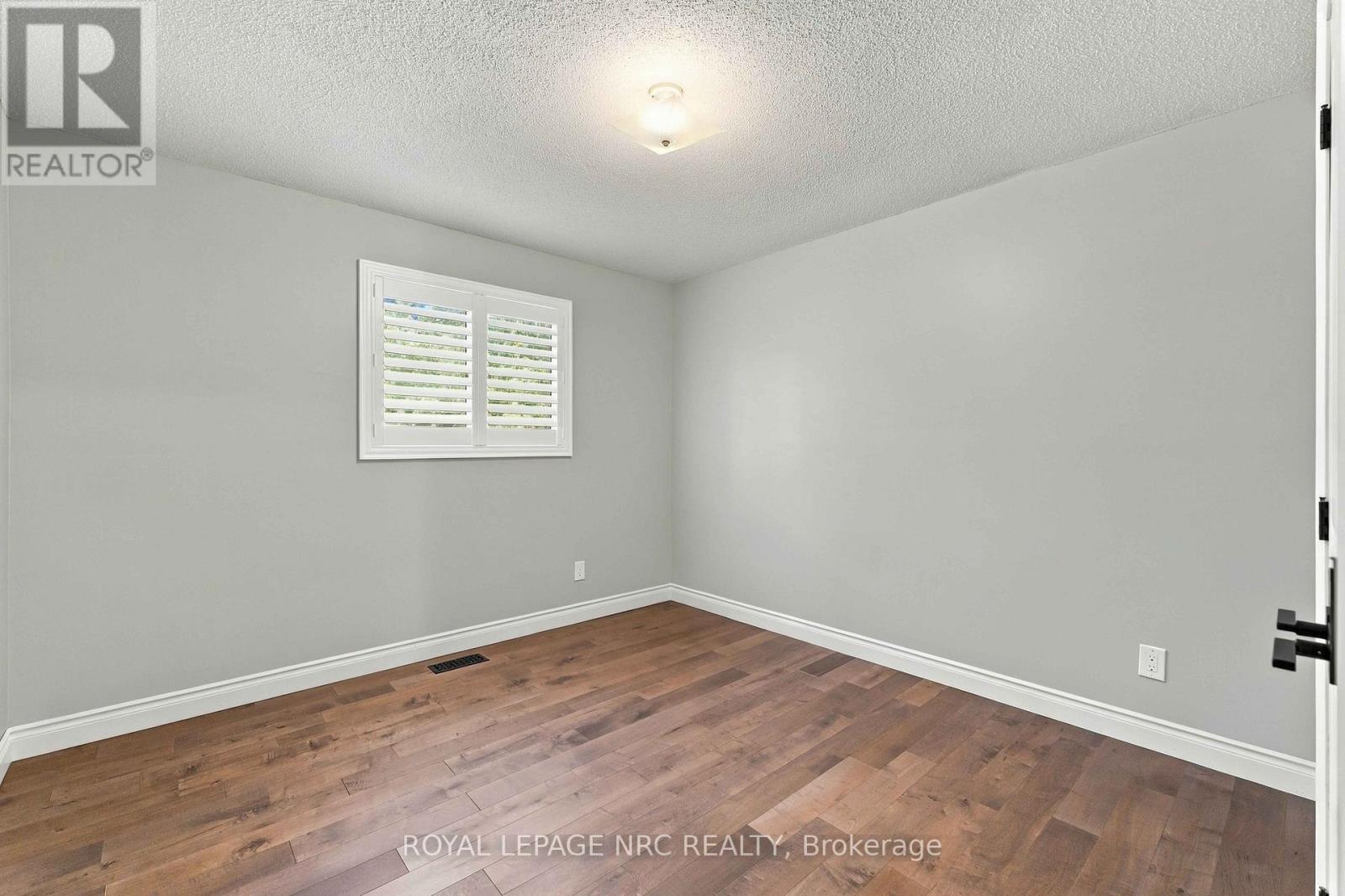 7689 Trackview Street, Niagara Falls, Ontario  L2H 2Z6 - Photo 19 - X13552330
