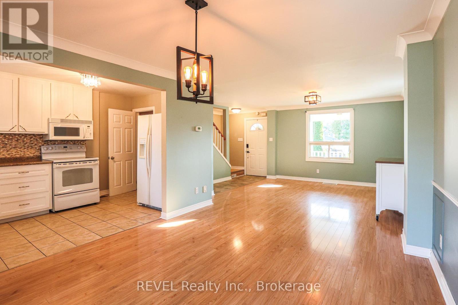 3 Victoria Street, St. Catharines, Ontario  L2S 2K8 - Photo 14 - X13777568
