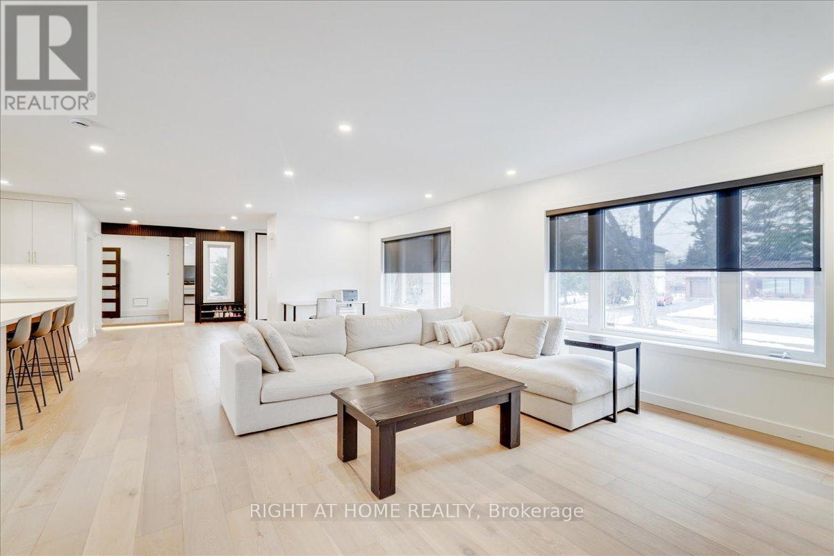 2090 Stonehouse Crescent, Mississauga, Ontario  L5H 3J1 - Photo 8 - W13777572
