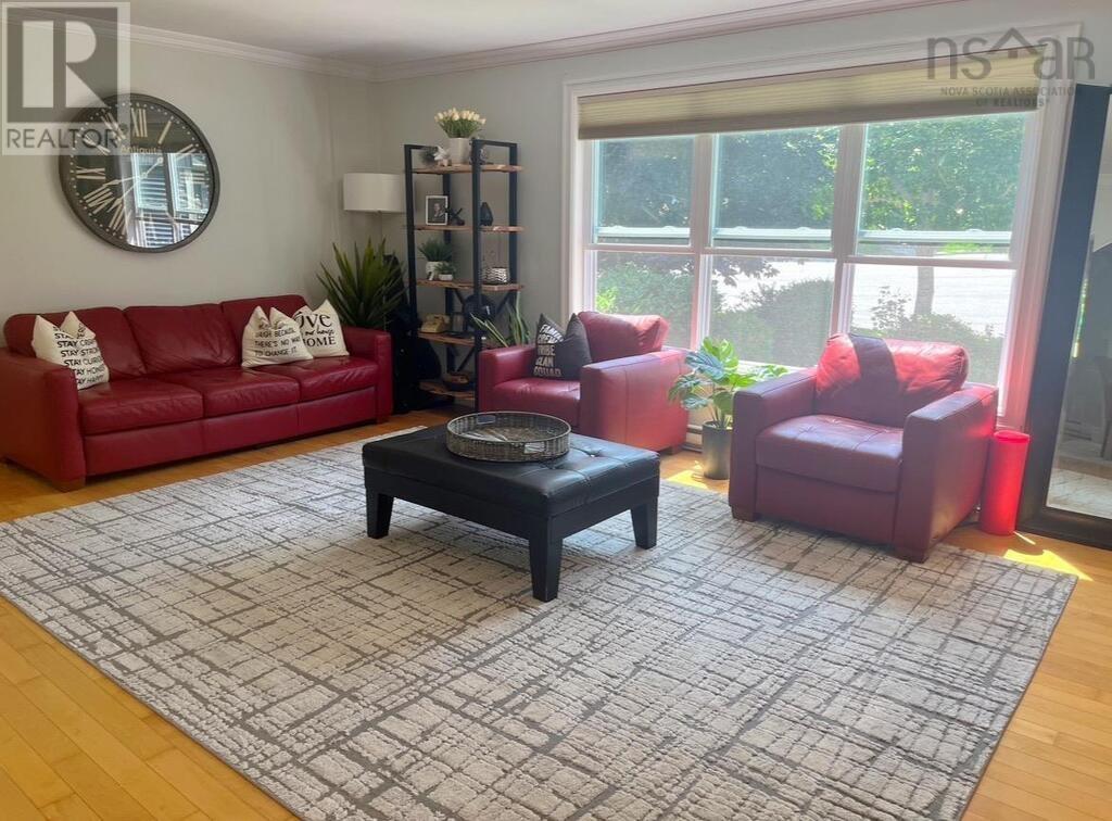 71 Douglas Drive, Bedford, Nova Scotia  B4A 3A3 - Photo 2 - 202623075