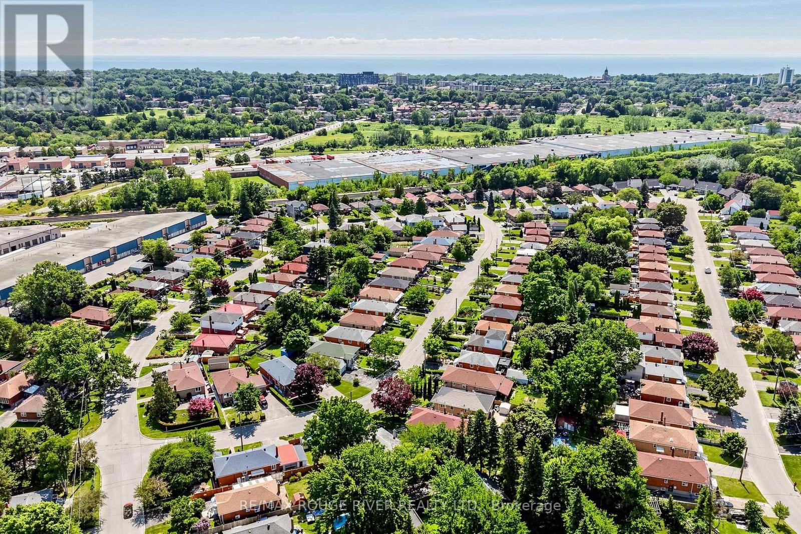 38 Lombardy Crescent, Toronto, Ontario  M1K 4N8 - Photo 48 - E13639058
