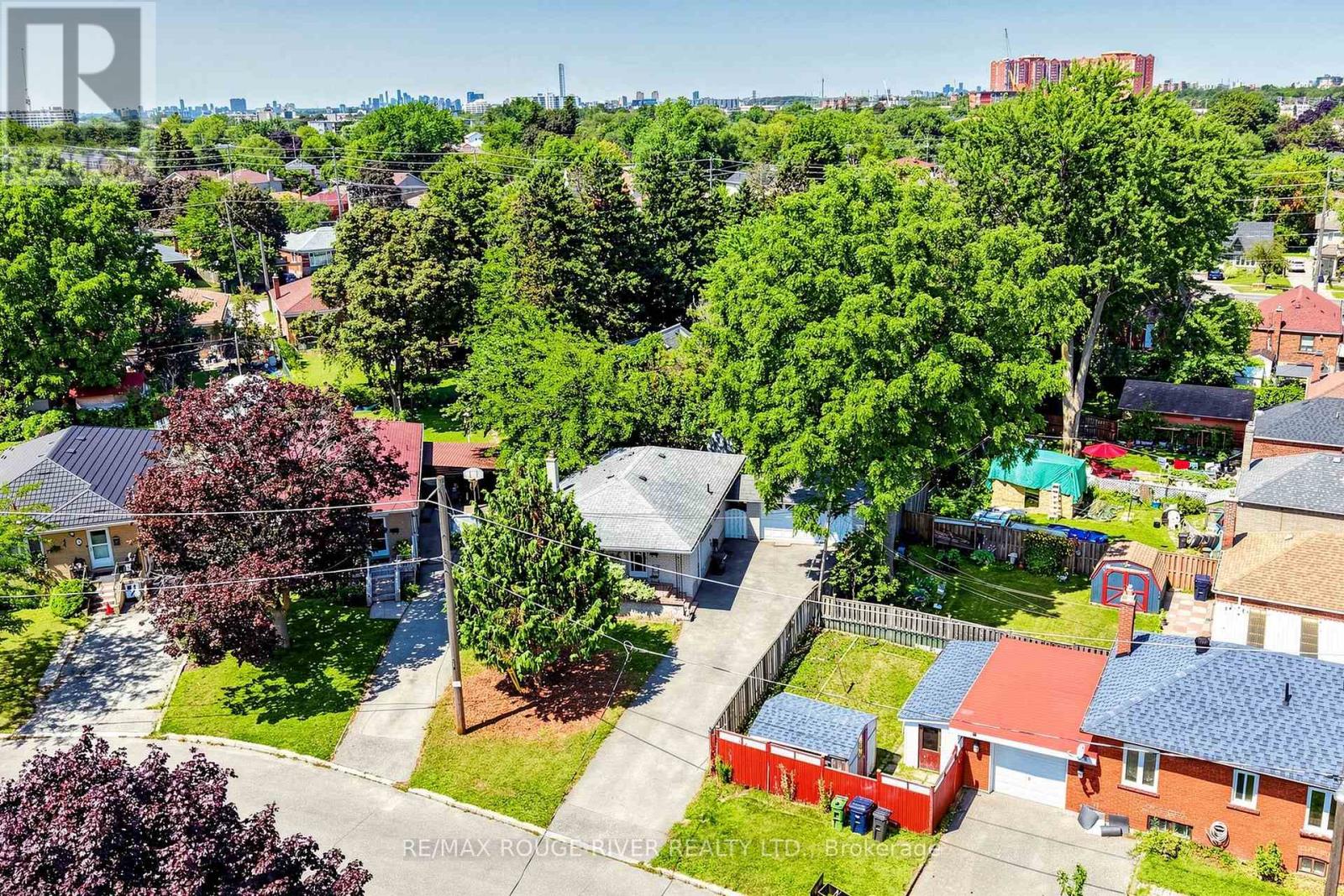 38 Lombardy Crescent, Toronto, Ontario  M1K 4N8 - Photo 46 - E13639058