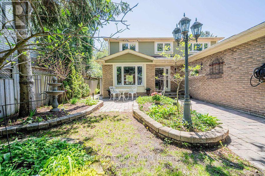 27 DRUMERN CRESCENT, Richmond Hill, Ontario